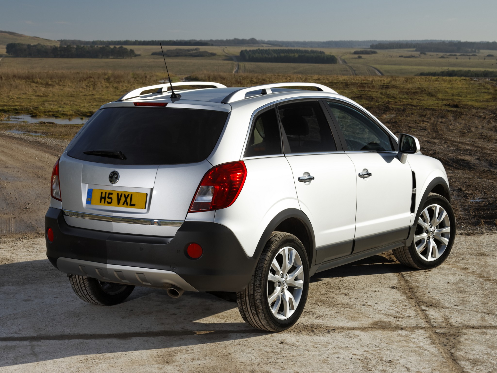 Vauxhall Antara photo 11