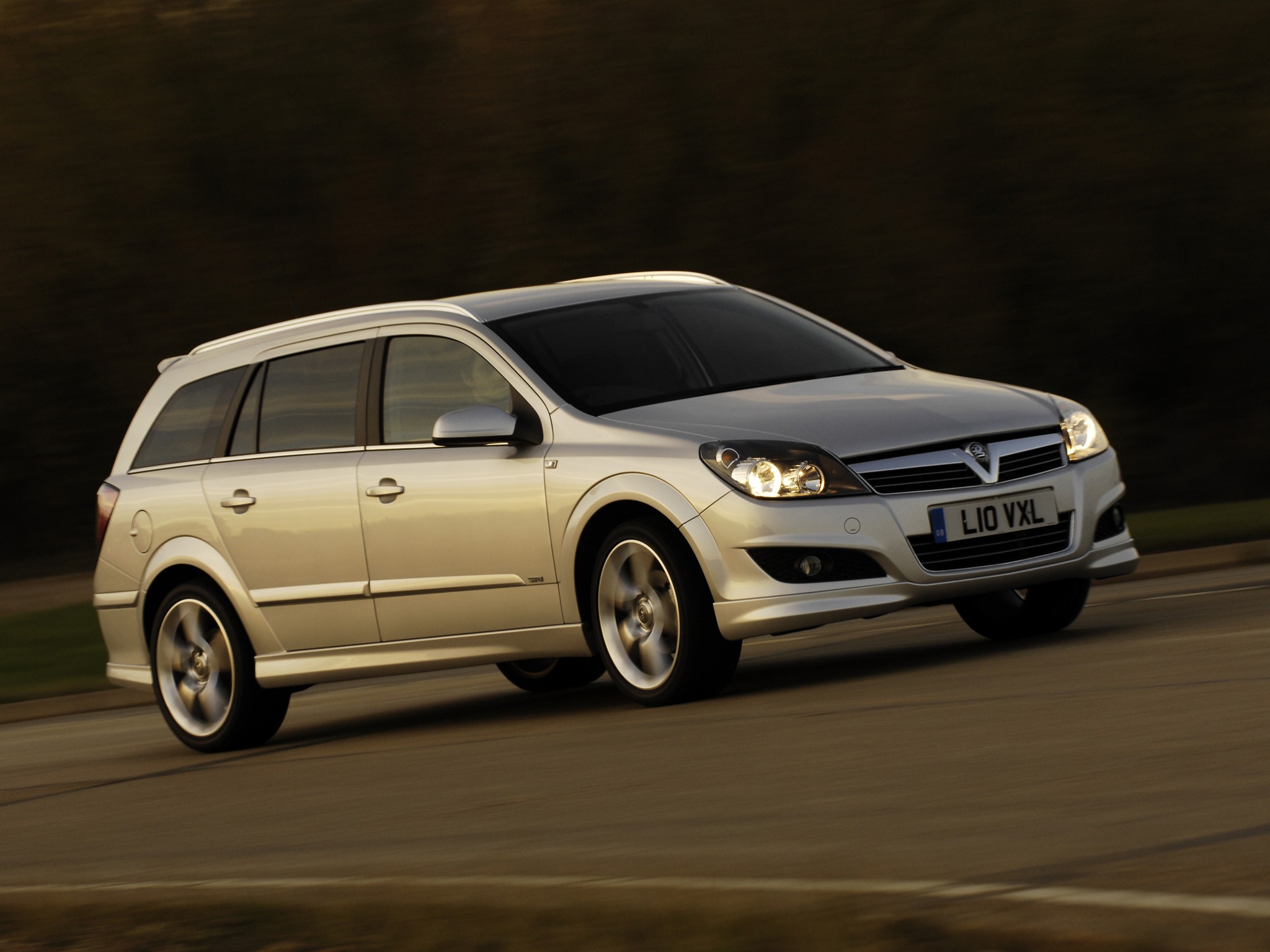 Vauxhall Astra Estate photo 6