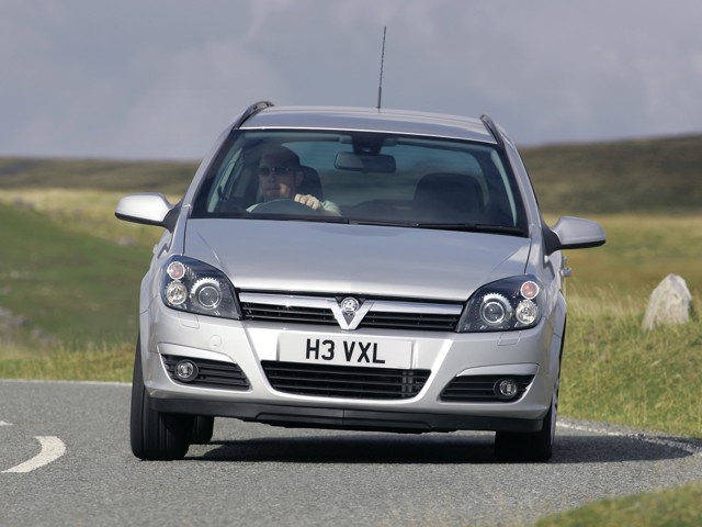 Vauxhall Astra Estate photo 17