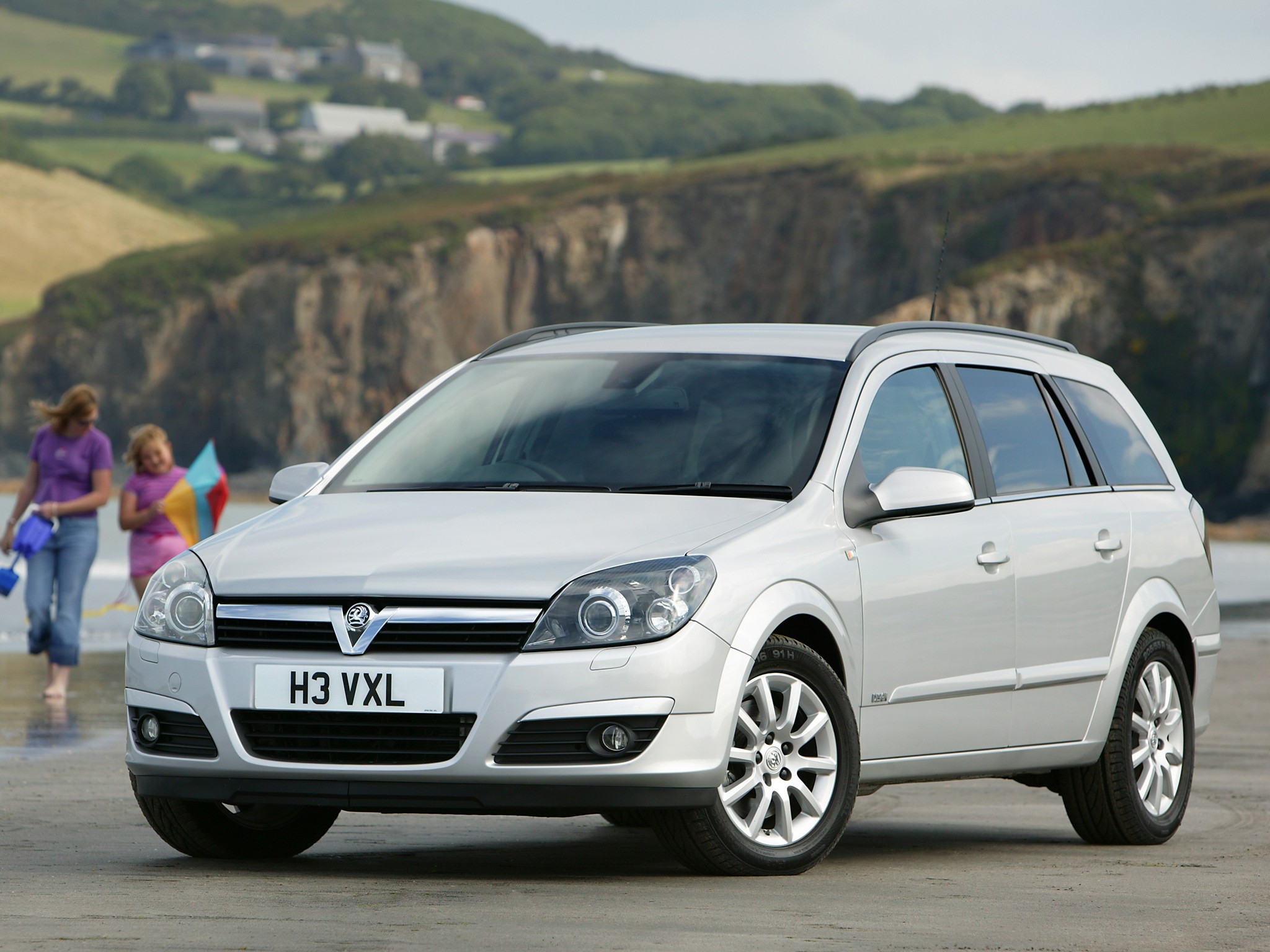 Vauxhall Astra Estate photo 18