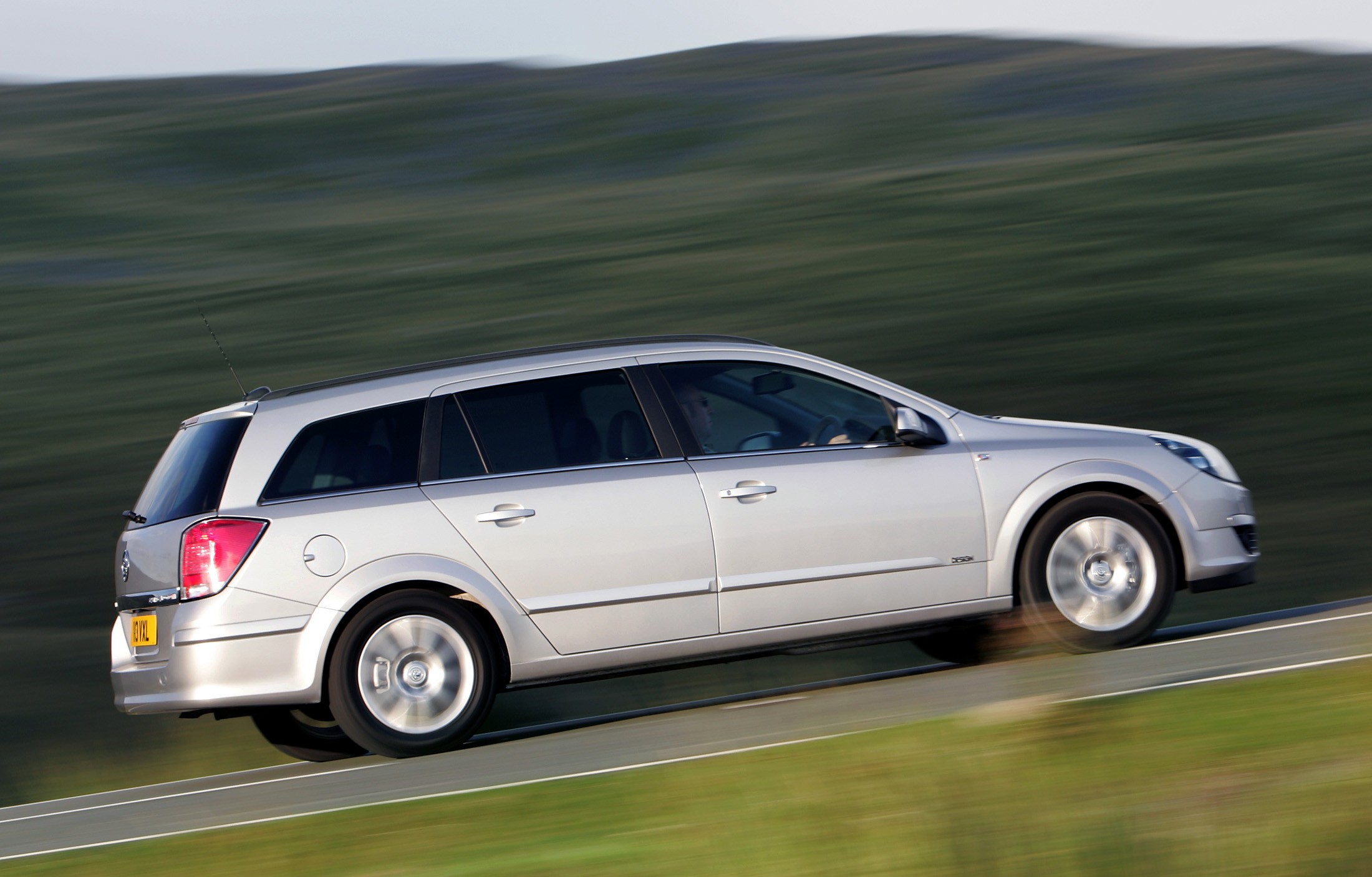 Vauxhall Astra Estate photo 19