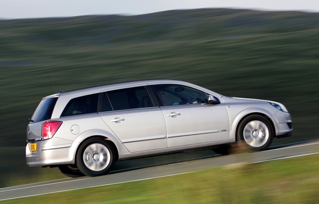 Vauxhall Astra Estate photo 19