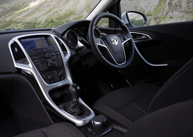 Vauxhall Astra Estate photo 22