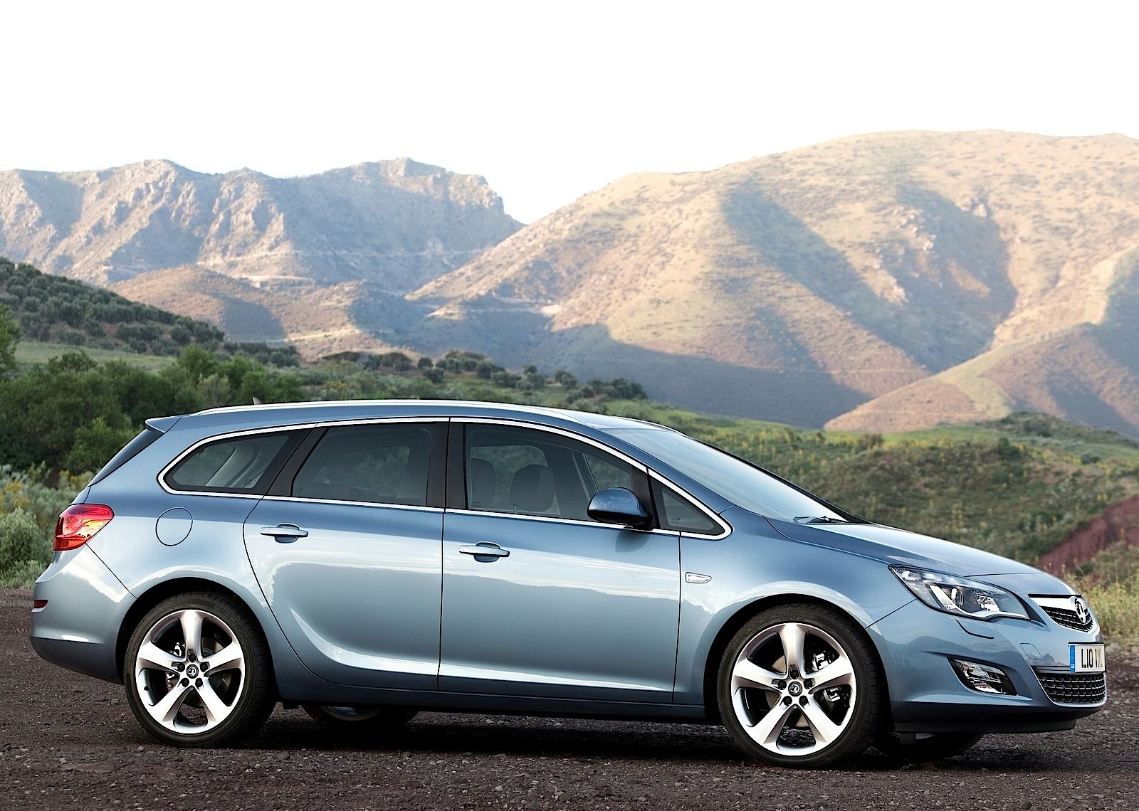 Vauxhall Astra Estate photo 15
