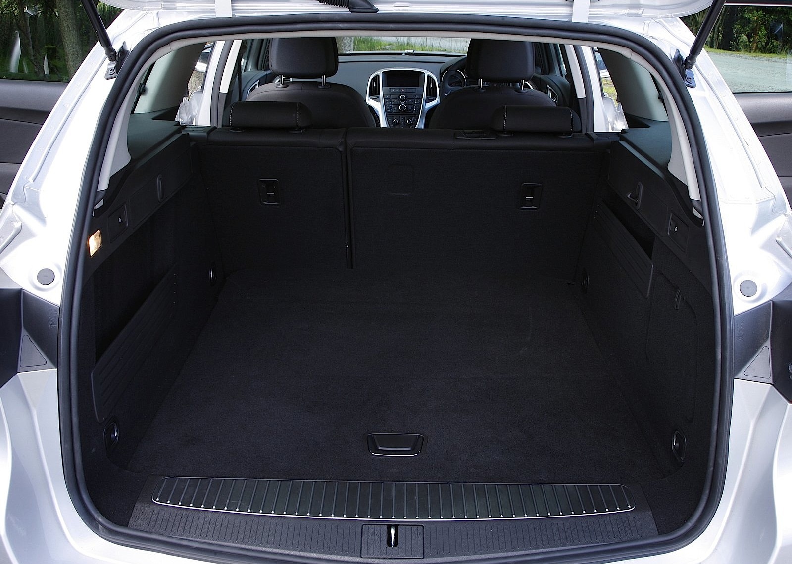 Vauxhall Astra Estate photo 24