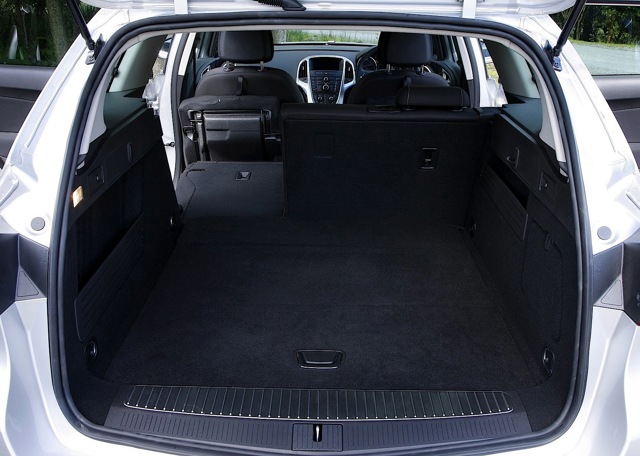 Vauxhall Astra Estate photo 25