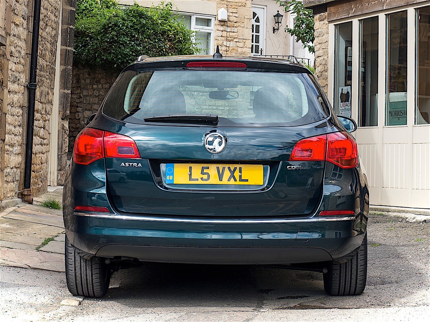 Vauxhall Astra Estate photo 9