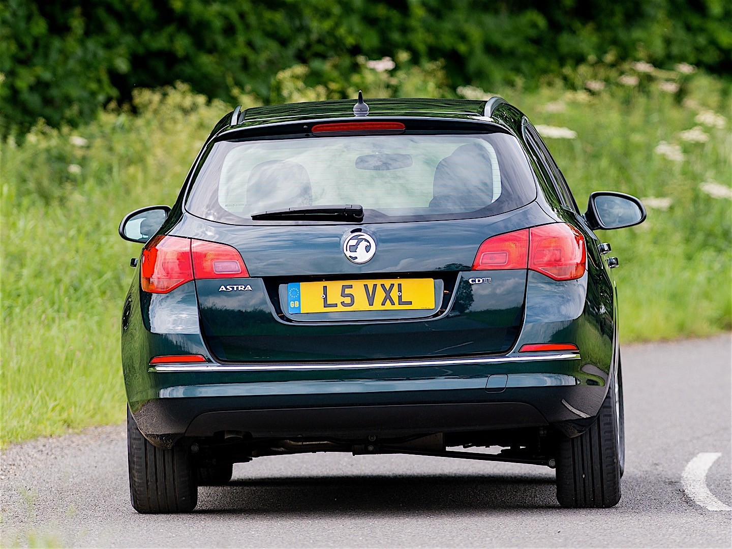 Vauxhall Astra Estate photo 11