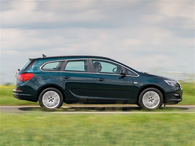 Vauxhall Astra Estate photo 12