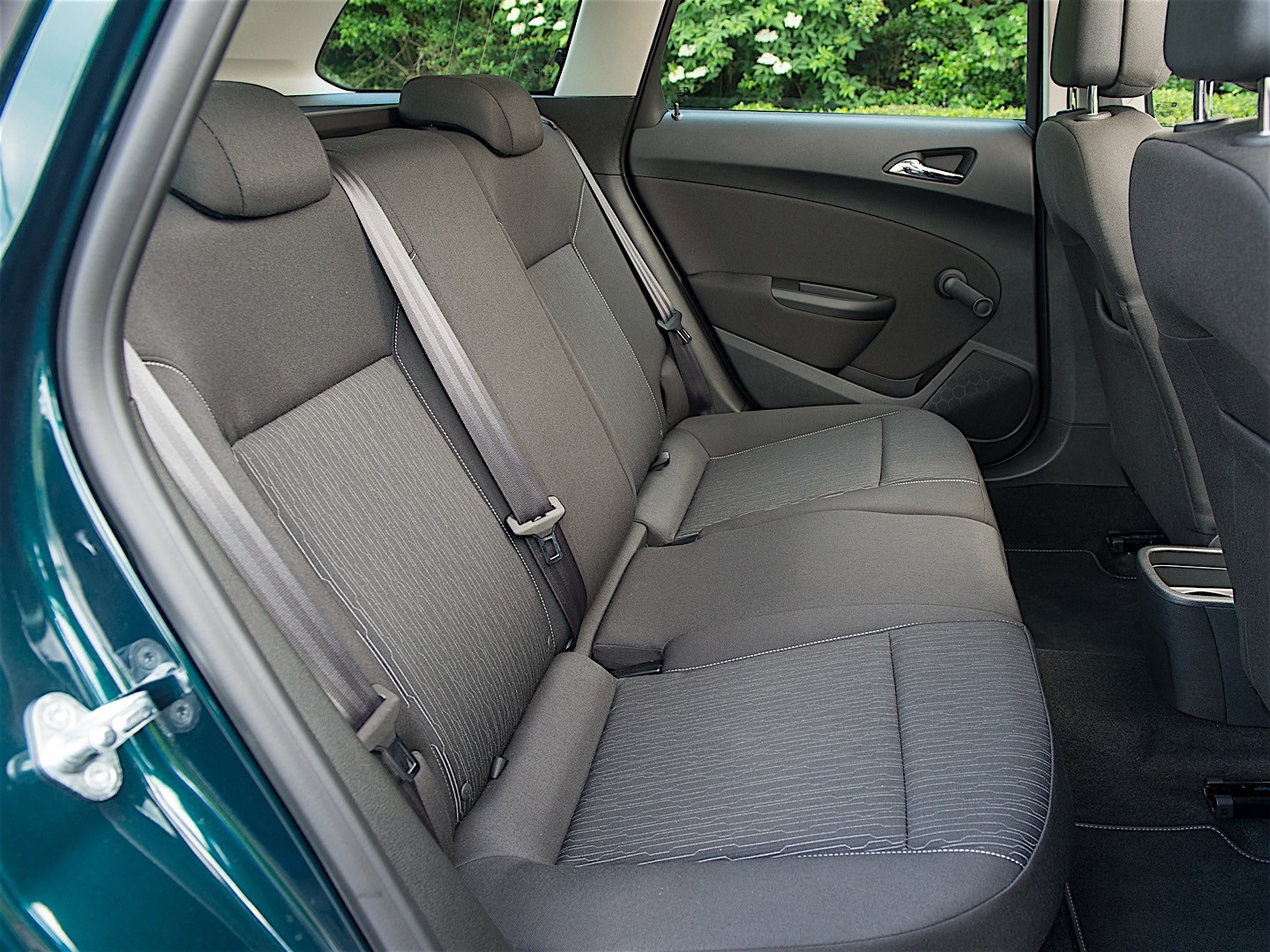 Vauxhall Astra Estate photo 21