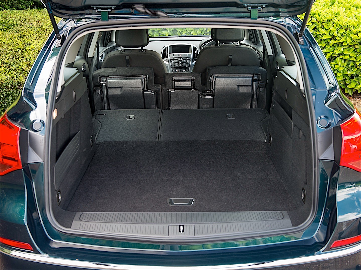 Vauxhall Astra Estate photo 22