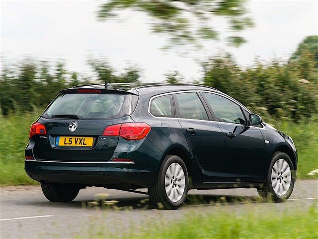 Vauxhall Astra Estate photo 2