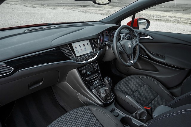 Vauxhall Astra Estate photo 26