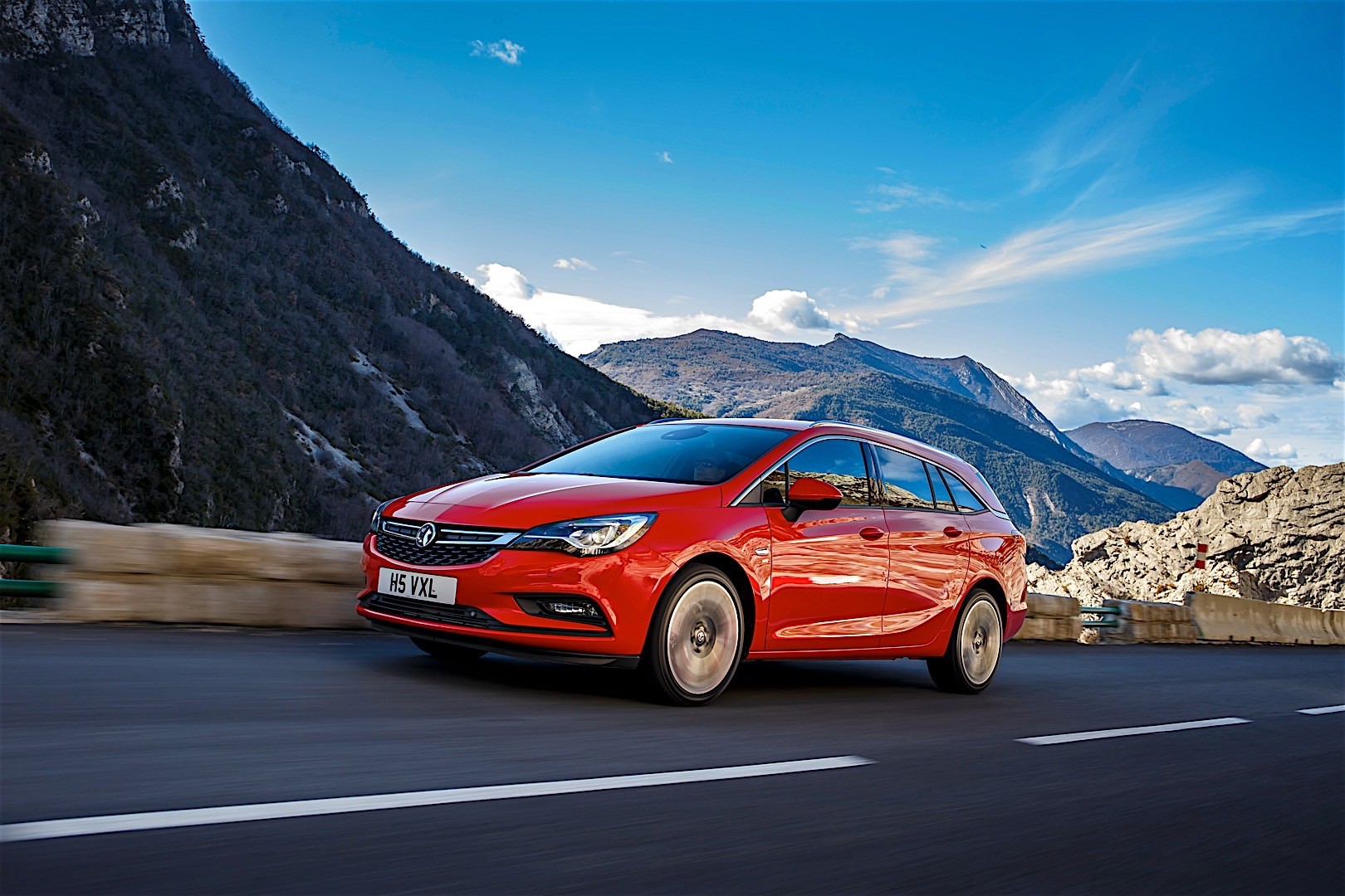 Vauxhall Astra Estate photo 10