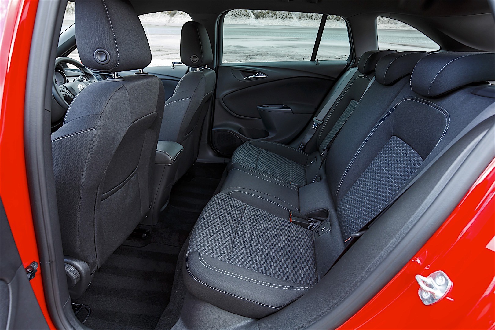 Vauxhall Astra Estate photo 27