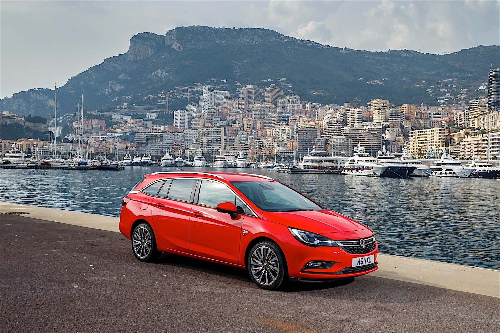 Vauxhall Astra Estate photo 15