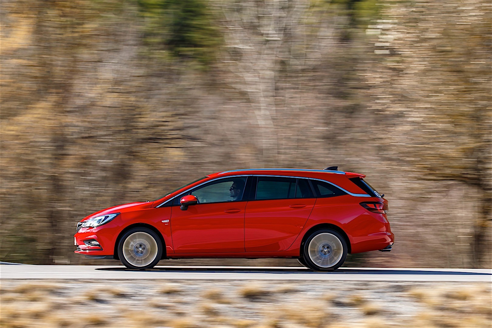 Vauxhall Astra Estate photo 23