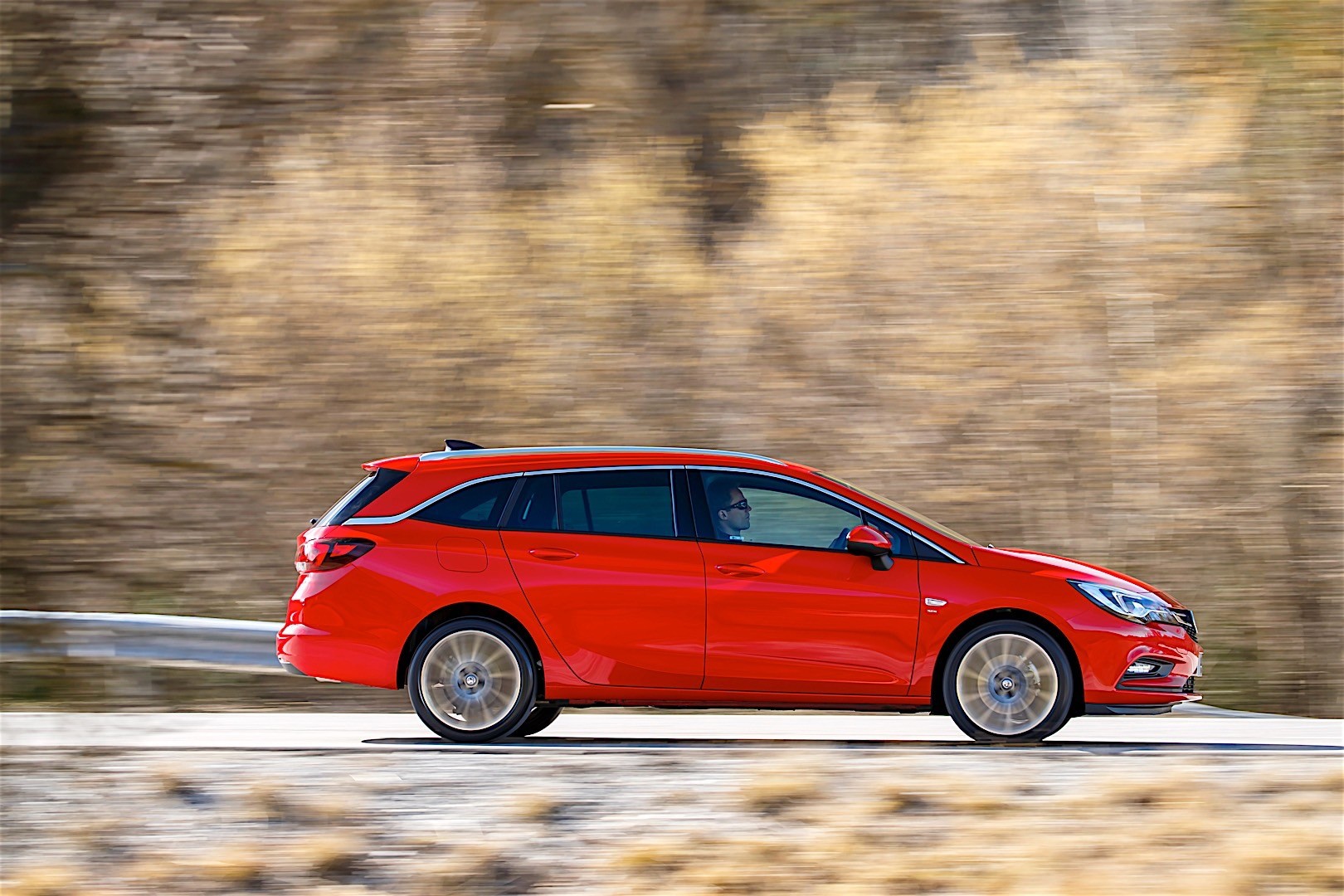 Vauxhall Astra Estate photo 24