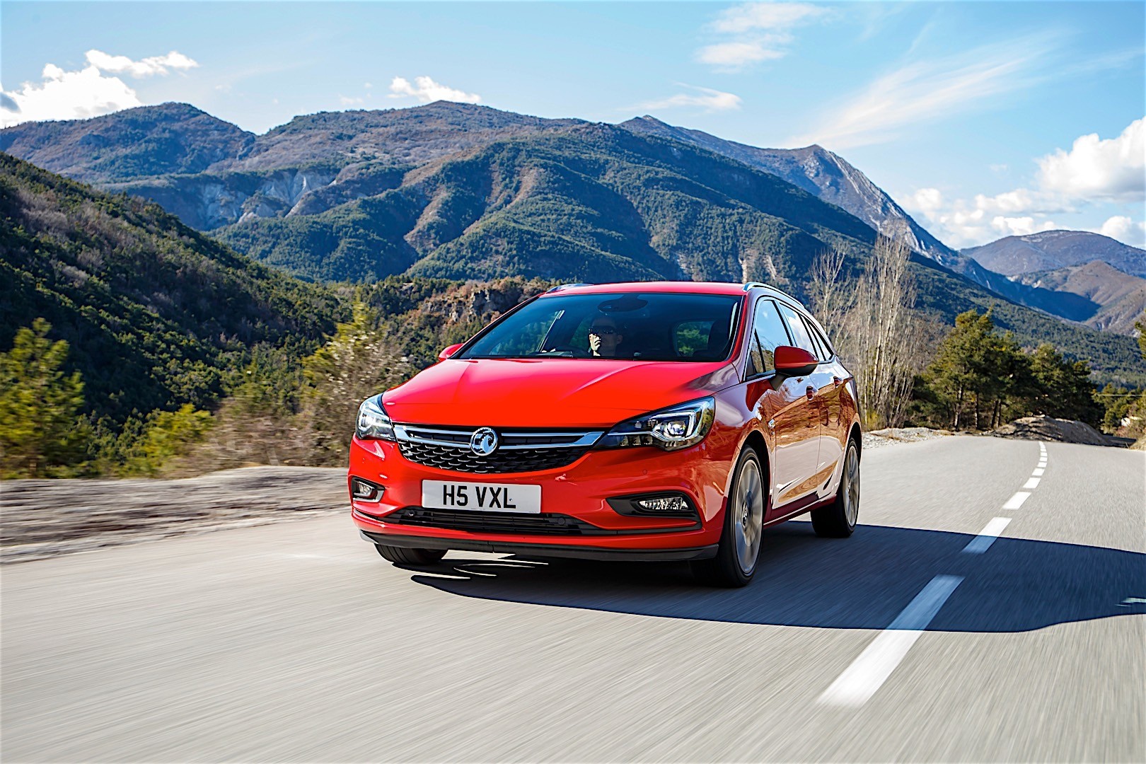 Vauxhall Astra Estate photo 3