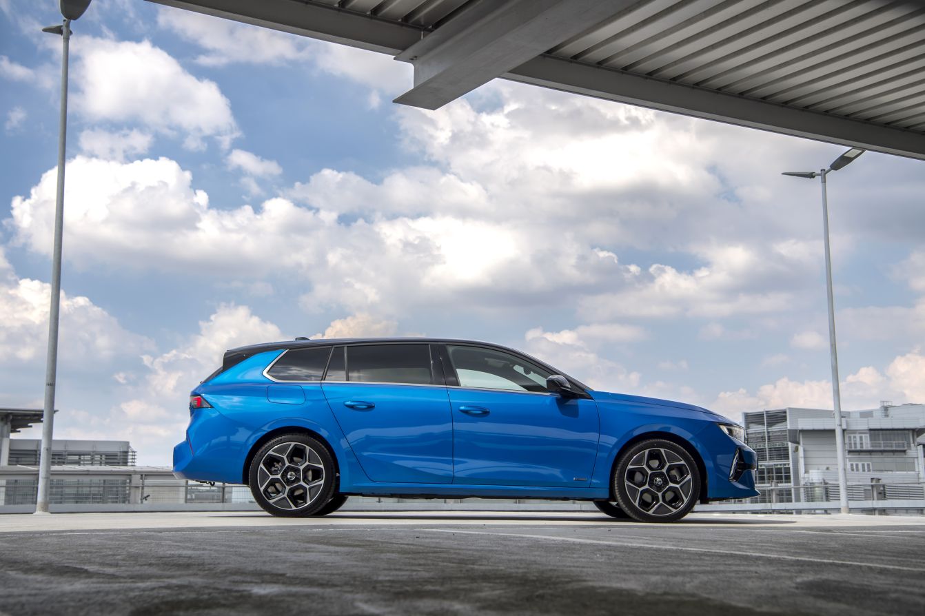 Vauxhall Astra Estate photo 7