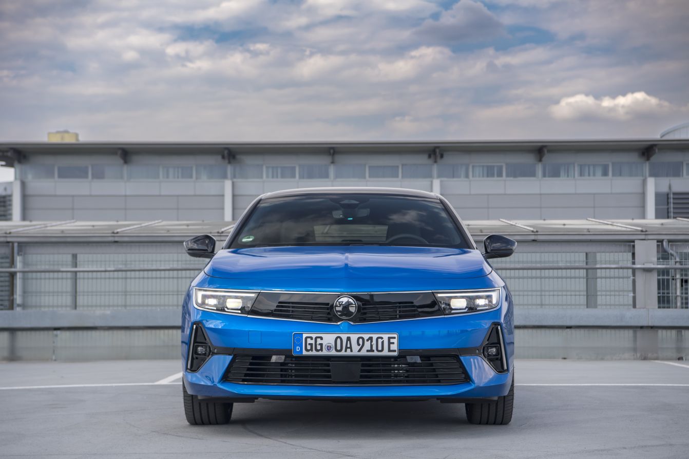 Vauxhall Astra Estate photo 11