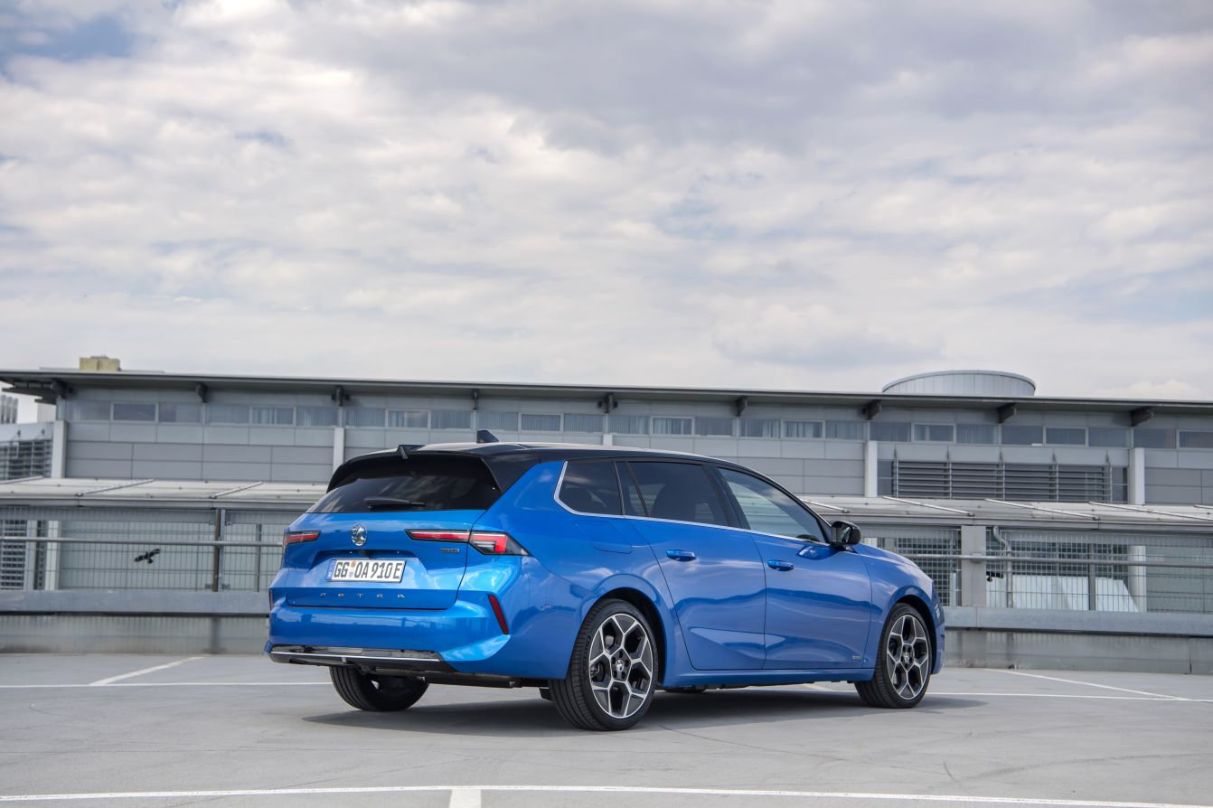 Vauxhall Astra Estate photo 16