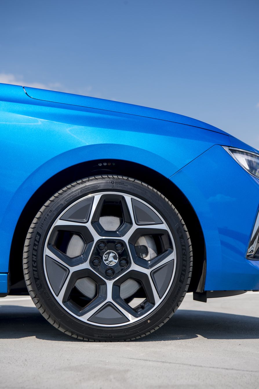 Vauxhall Astra Estate photo 18