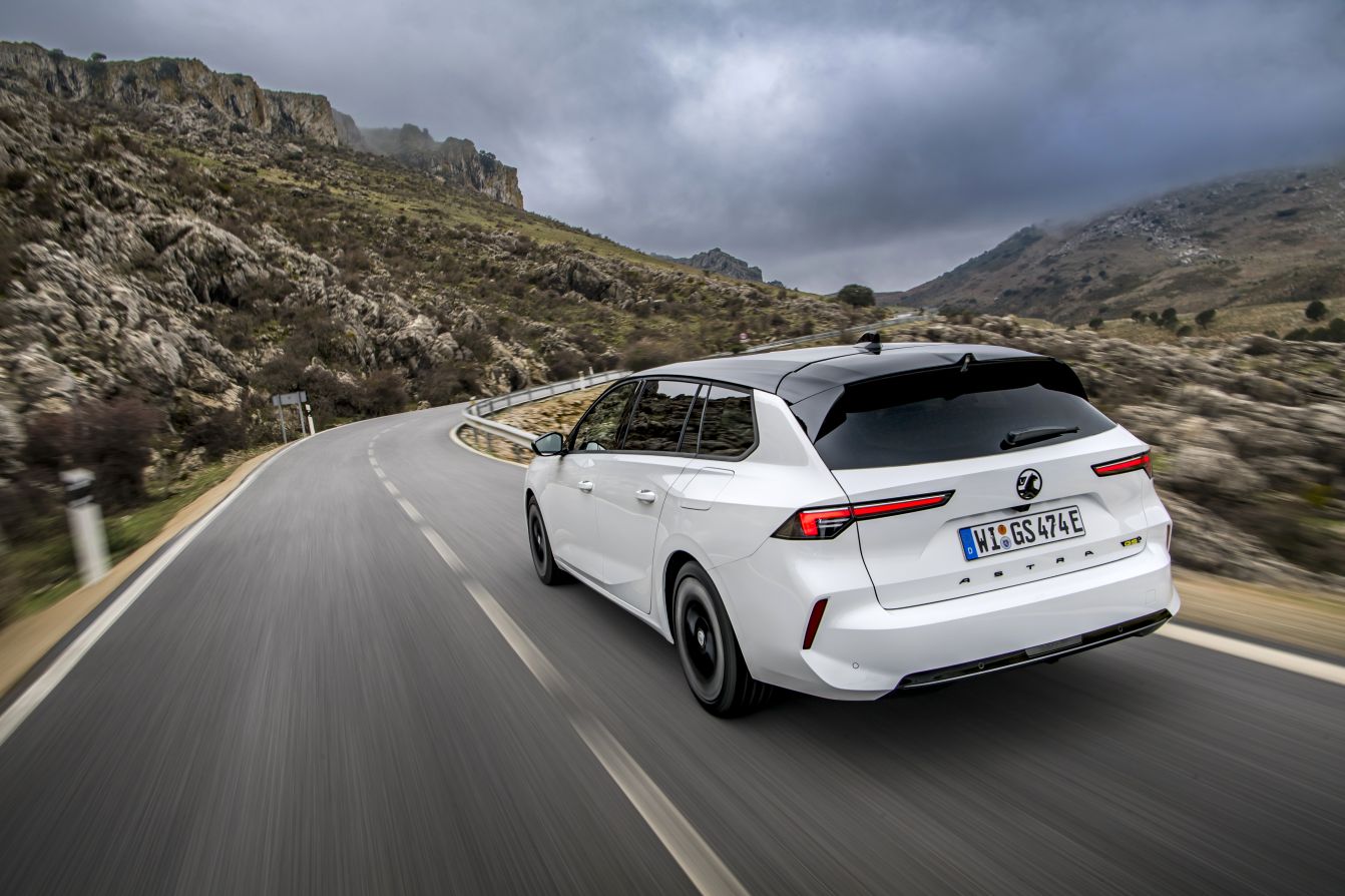 Vauxhall Astra Estate photo 12