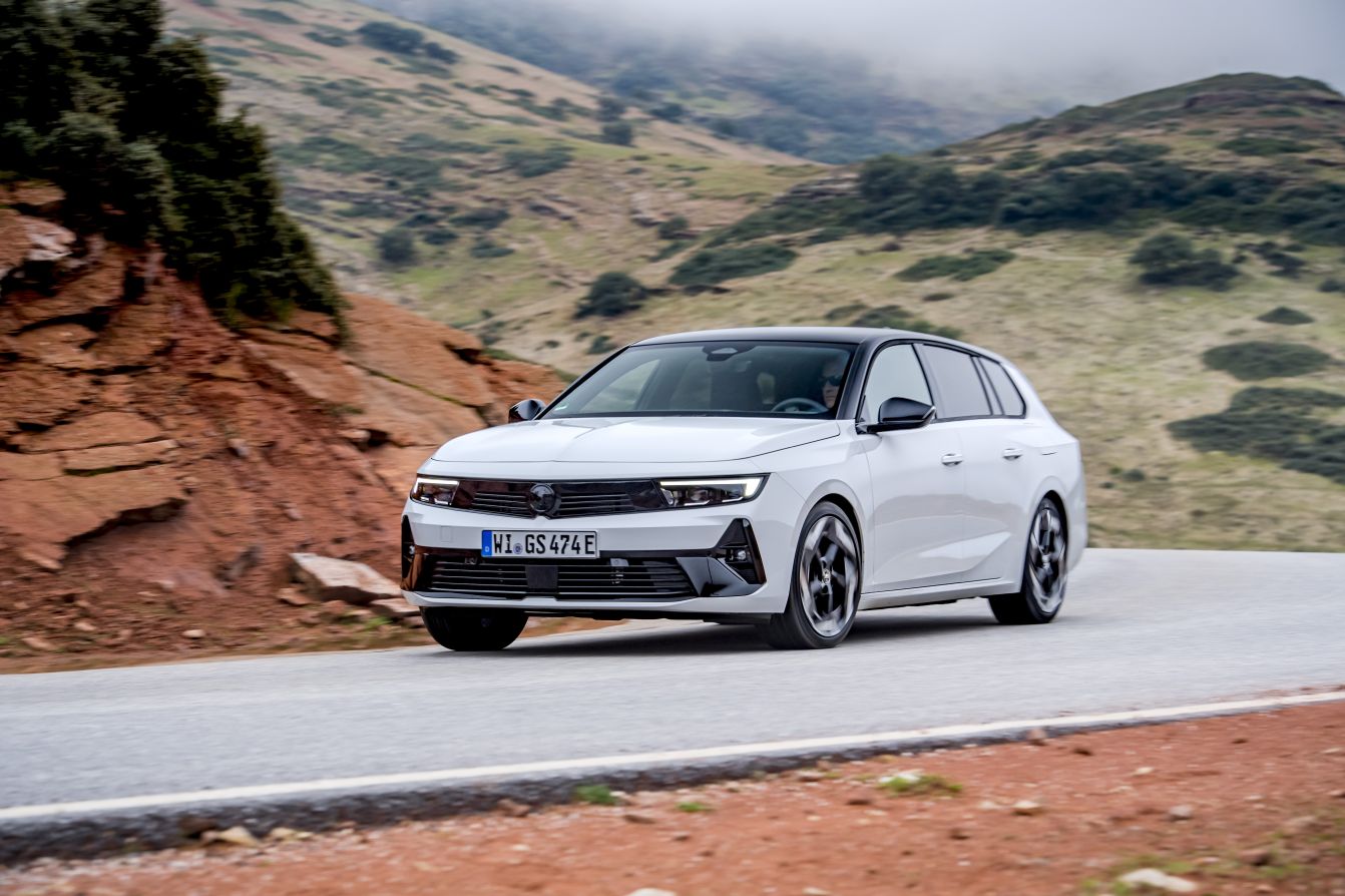 Vauxhall Astra Estate photo 15