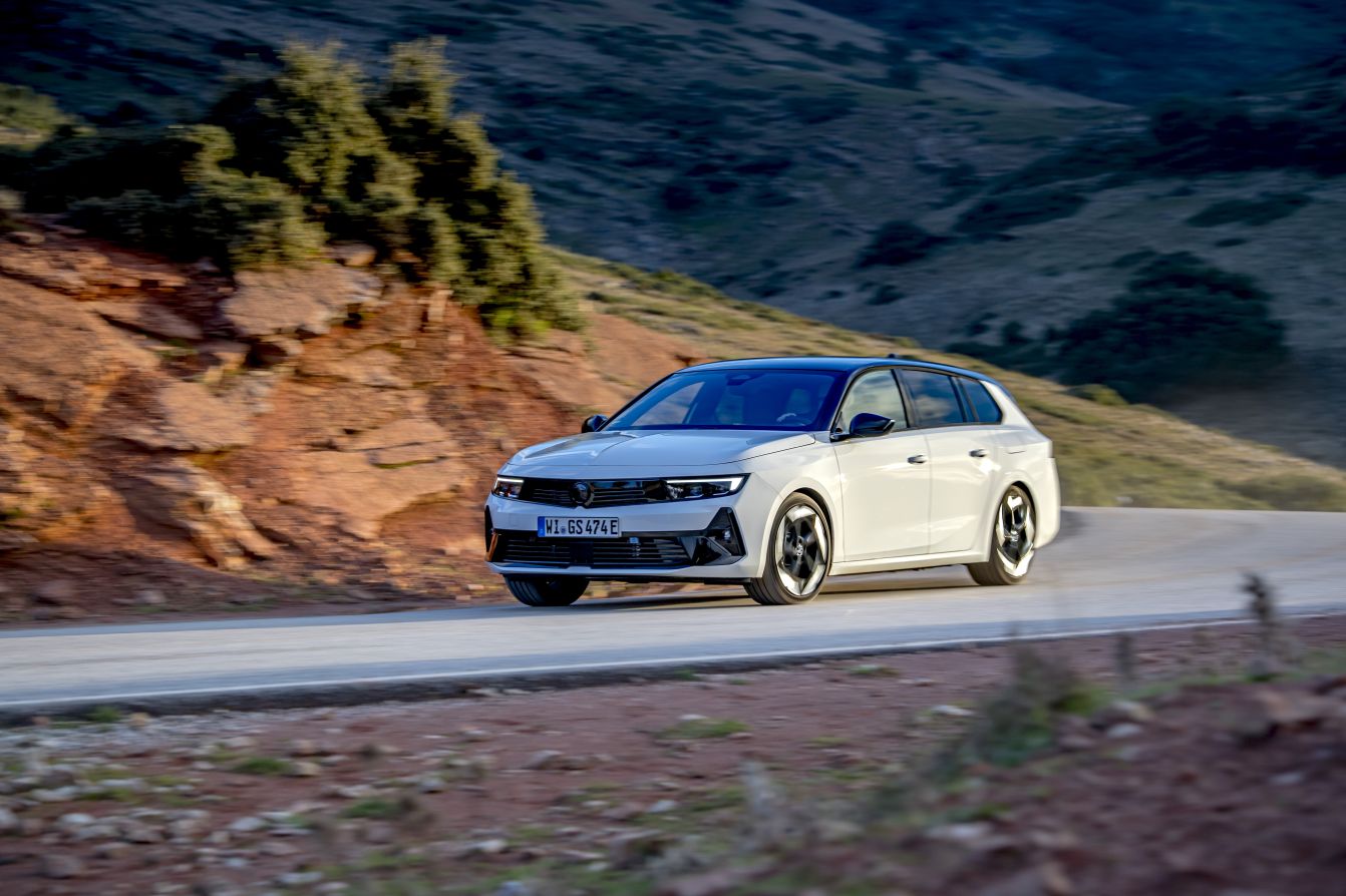 Vauxhall Astra Estate photo 17