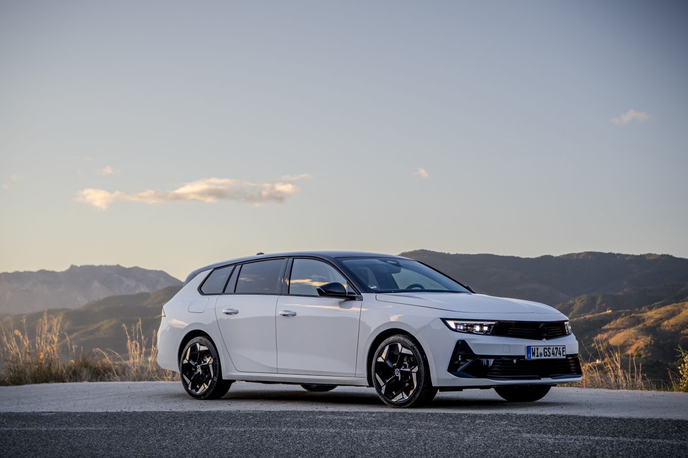 Vauxhall Astra Estate photo 28