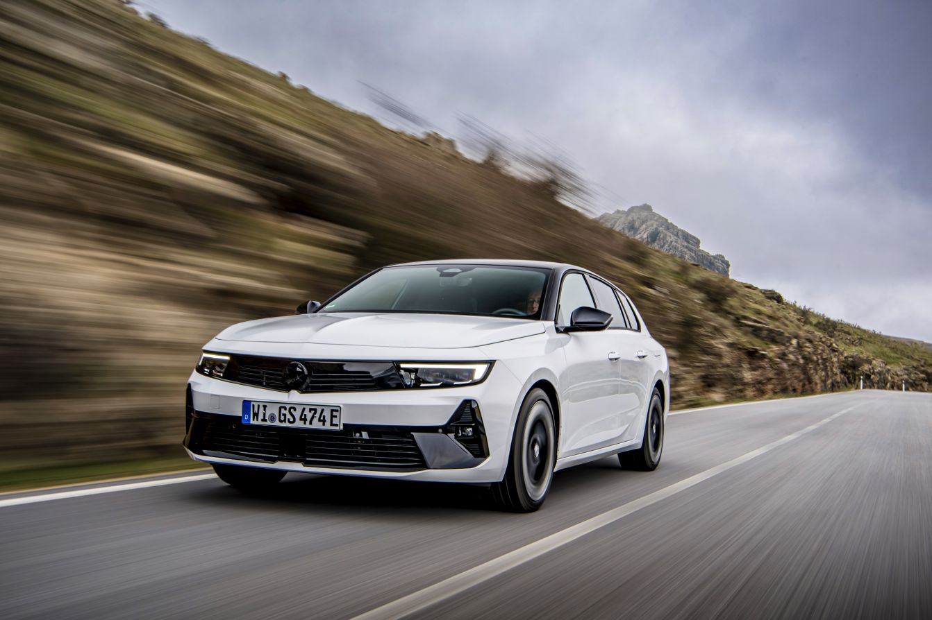 Vauxhall Astra Estate photo 9