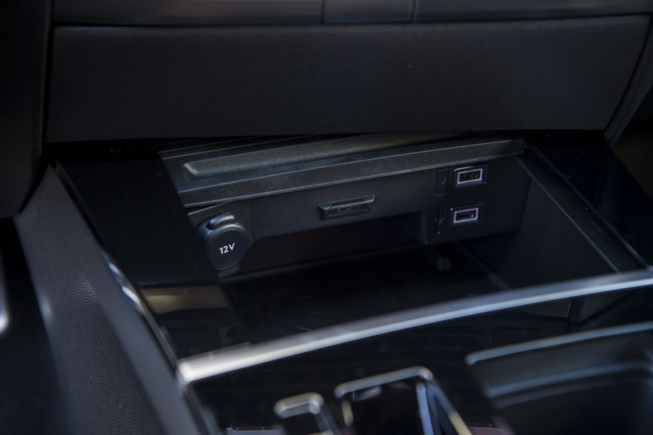 Vauxhall Astra Hatchback photo 56