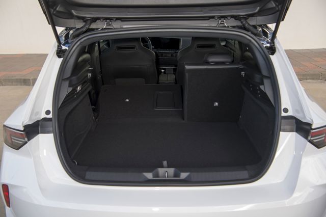 Vauxhall Astra Hatchback photo 57