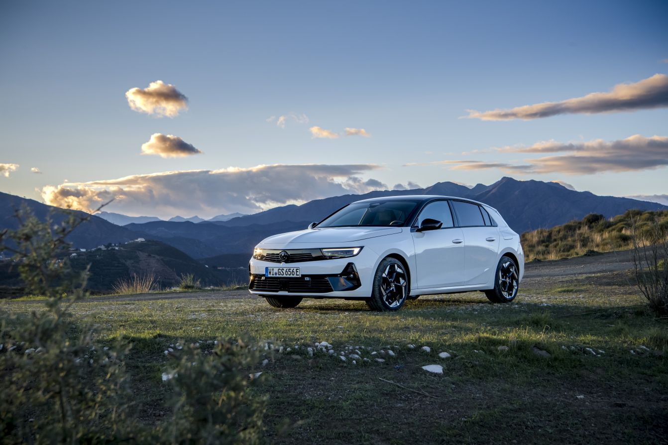 Vauxhall Astra Hatchback photo 3