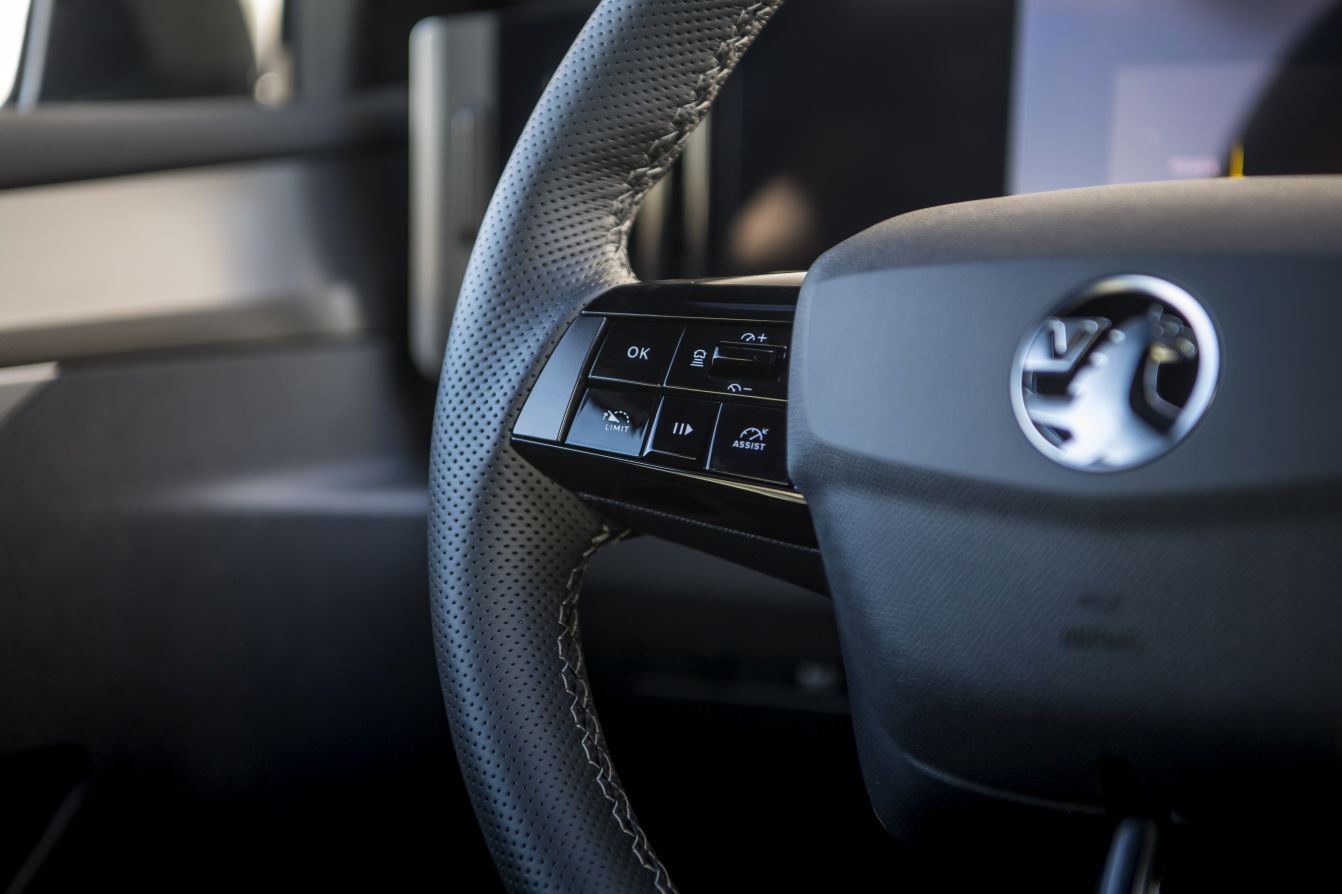 Vauxhall Astra Hatchback photo 43