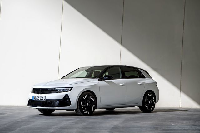 Vauxhall Astra Hatchback photo 6