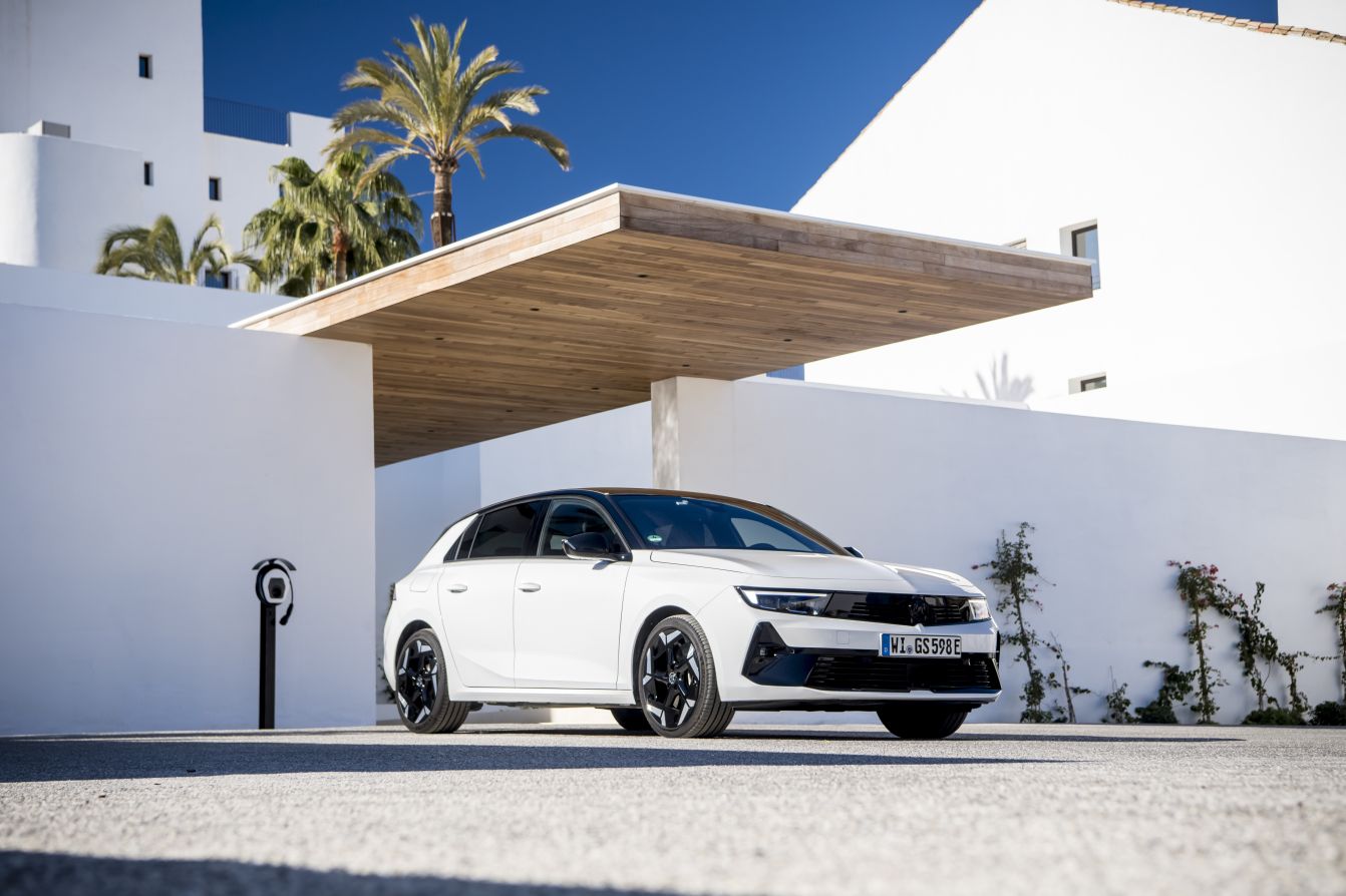 Vauxhall Astra Hatchback photo 14