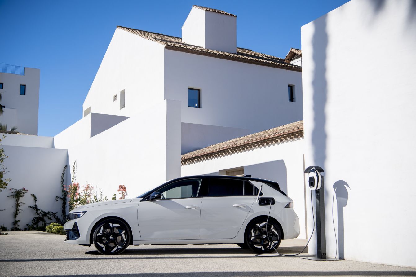 Vauxhall Astra Hatchback photo 15