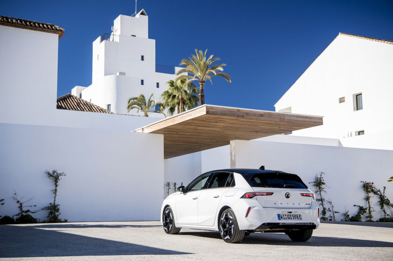 Vauxhall Astra Hatchback photo 19