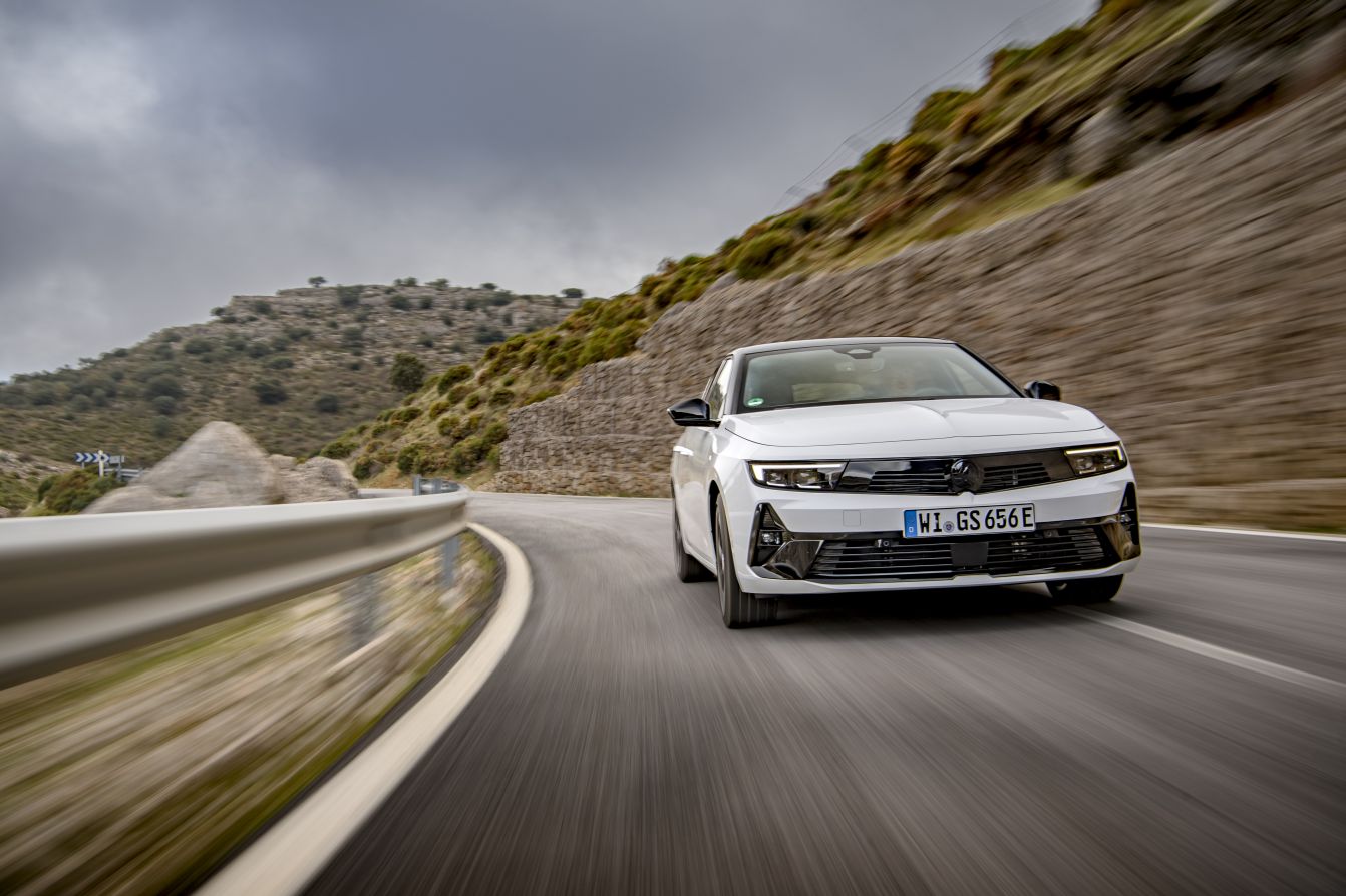 Vauxhall Astra Hatchback photo 25