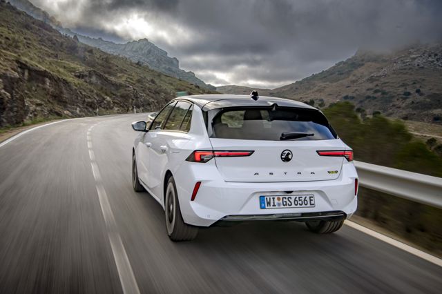 Vauxhall Astra Hatchback photo 26