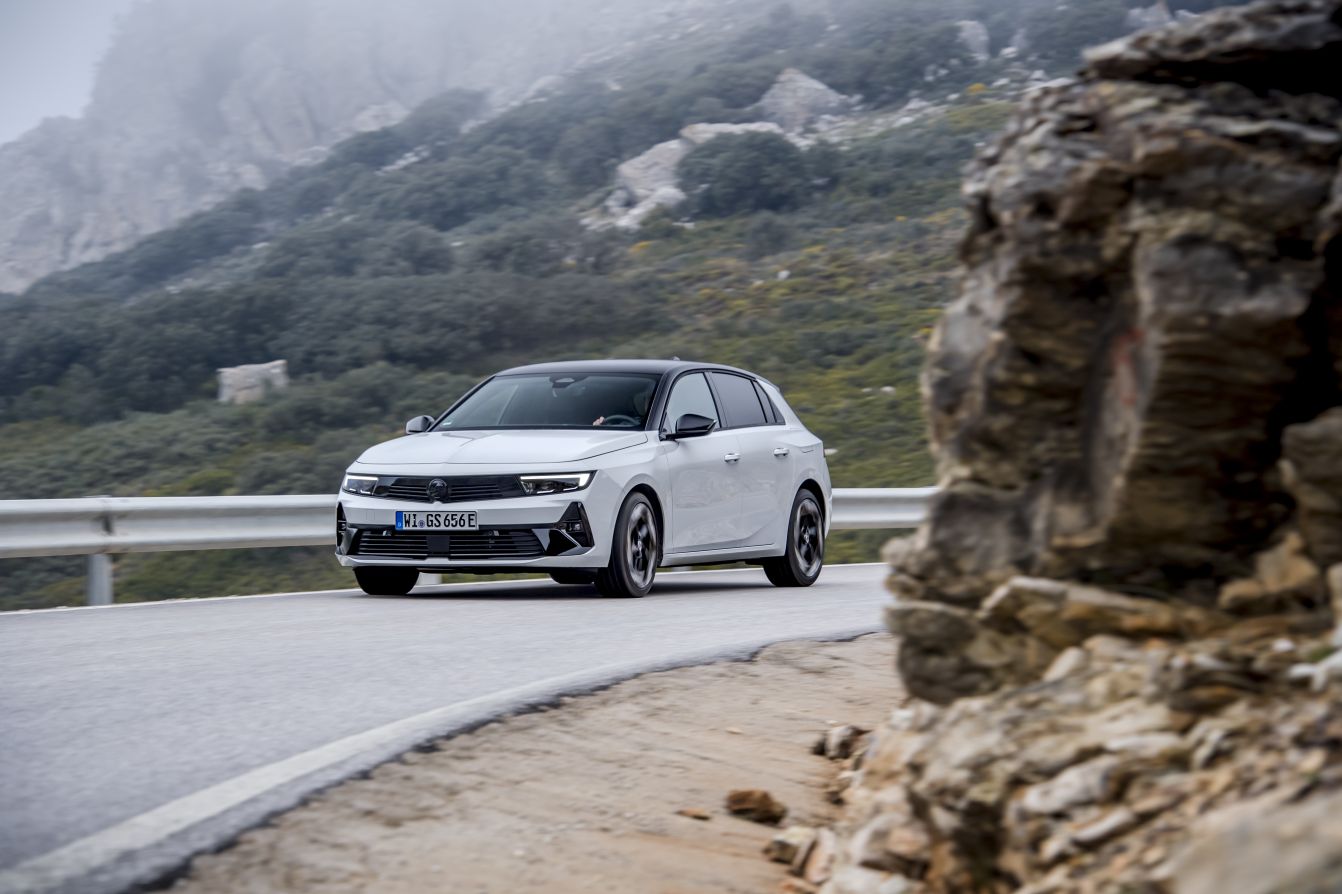 Vauxhall Astra Hatchback photo 30