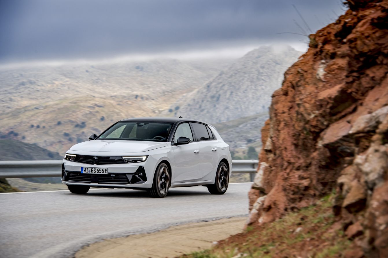 Vauxhall Astra Hatchback photo 32