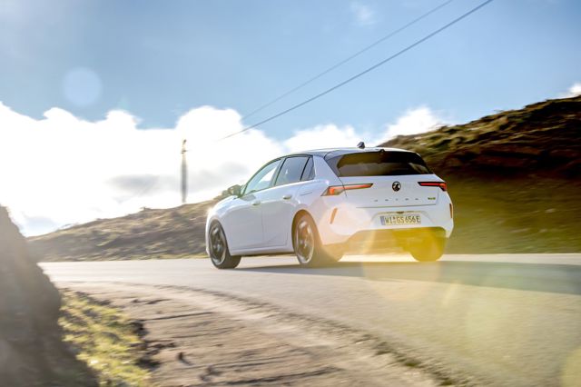 Vauxhall Astra Hatchback photo 41
