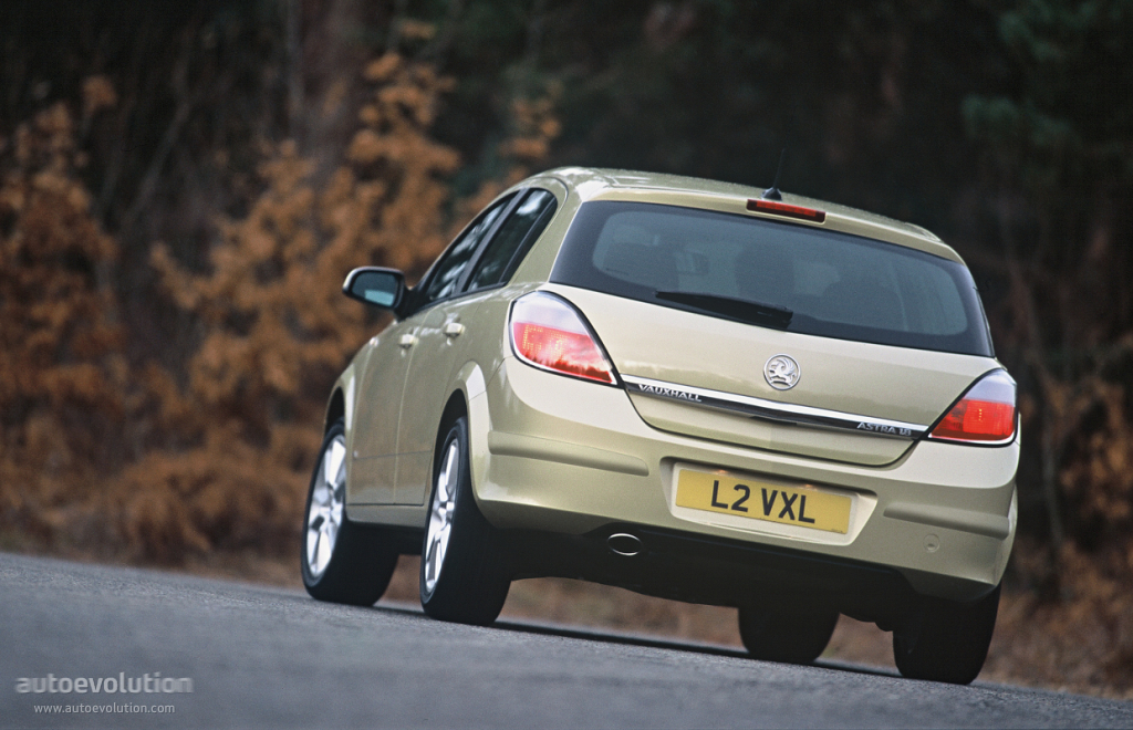 Vauxhall Astra Hatchback photo 3