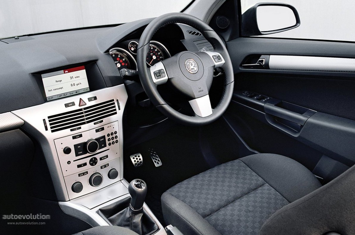 Vauxhall Astra Hatchback photo 33