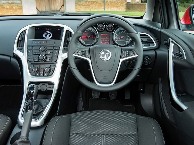 Vauxhall Astra Hatchback photo 69