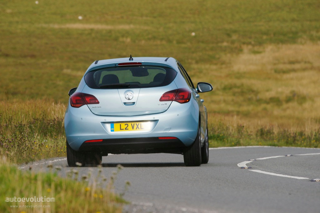 Vauxhall Astra Hatchback photo 12