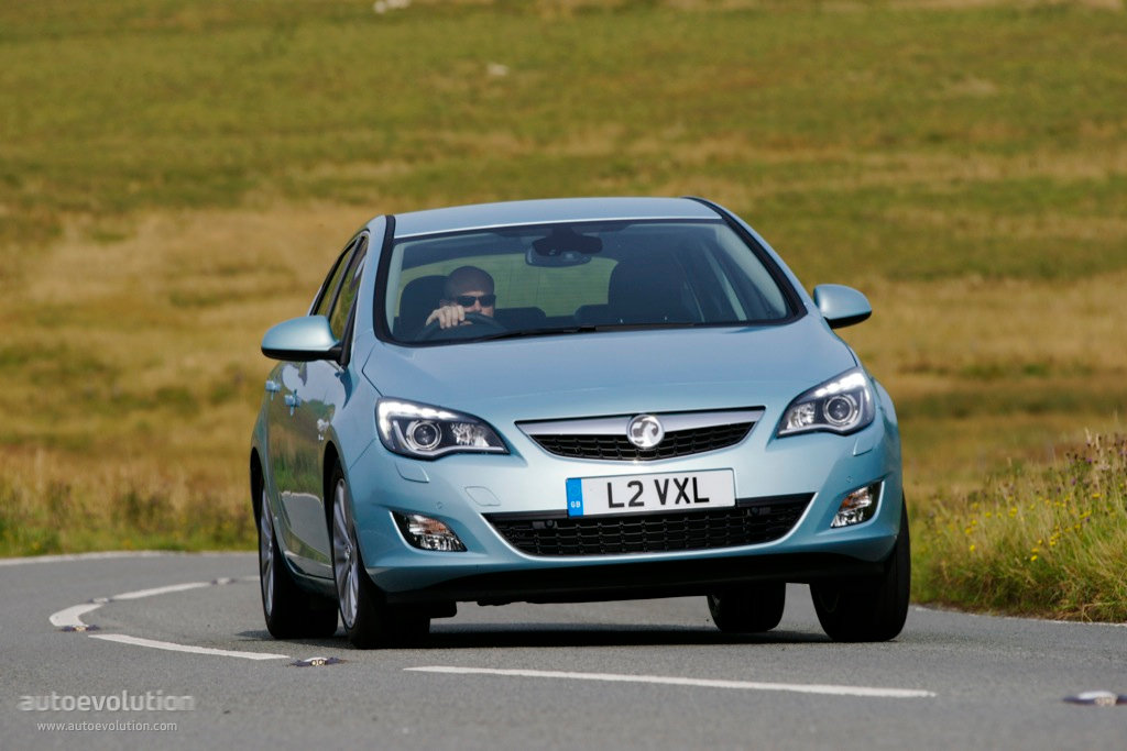 Vauxhall Astra Hatchback photo 13